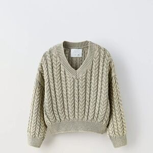 Zara cable knit sweater size 6-7 
* matching skirt in separate listing